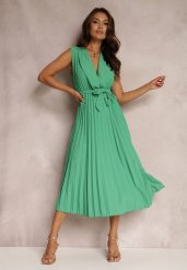 Zielona Sukienka Volantis. Zielone sukienki damskie Renee, na wesele, bez wzorów, eleganckie, bez kołnierzyka, bez ramiączek, maxi, kopertowe. Za 69.99 zł.