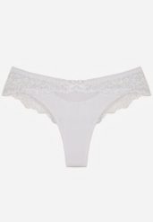 Białe Majtki Typu Stringi z Koronką Nedareanes. Białe majtki damskie Born2be, z koronki. Za 12.99 zł.