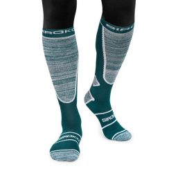 Skarpety narciarskie Sporty zimowe Siroko DAFFY Green Ducky. Niebieskie skarpetki damskie SIROKO, bez wzorów, z tkaniny. W wyprzedaży za 109.95 zł.