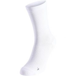Skarpetki klasyczne Odlo ESSENTIAL Socks crew. Białe skarpetki damskie ODLO, bez wzorów, z elastanu. Za 59.99 zł.