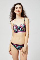 Dół od bikini wilokolorowy. Stroje kąpielowe damskie MOODO, l, bez wzorów. W wyprzedaży za 7.99 zł.