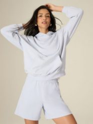4F Bluza dresowa loose z kapturem damska - niebieska L. Niebieskie bluzy damskie 4F, l, bez wzorów, z dresówki, sportowe, bez ramiączek, z kapturem. Za 159.99 zł.