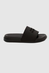 ALEXANDER MCQUEEN Czarne klapki męskie z logo. Czarne klapki męskie alexander mcqueen, bez wzorów, bez zapięcia. W wyprzedaży za 899.99 zł.