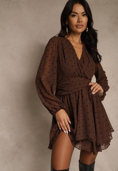 Ciemnobrązowa Rozkloszowana Sukienka w Kropki Ozdobiona Marszczeniem Liserra. Brązowe sukienki damskie Renee, na imprezę, na lato, l, bez wzorów, eleganckie, bez kołnierzyka, bez ramiączek, mini, rozkloszowane. Za 149.99 zł.