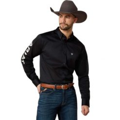 Koszula Ariat Team Logo. Białe koszule męskie Ariat, s, bez wzorów, z bawełny, eleganckie, bez kołnierzyka, bez ramiączek. Za 369.00 zł.