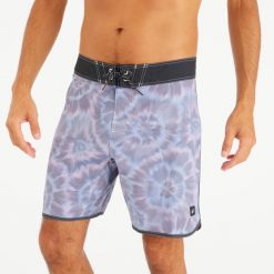 Spodenki surfingowe męskie Olaian 500 18" Tye & Van. Niebieskie szorty męskie OLAIAN, bez wzorów, z elastanu, sportowe. Za 79.99 zł.