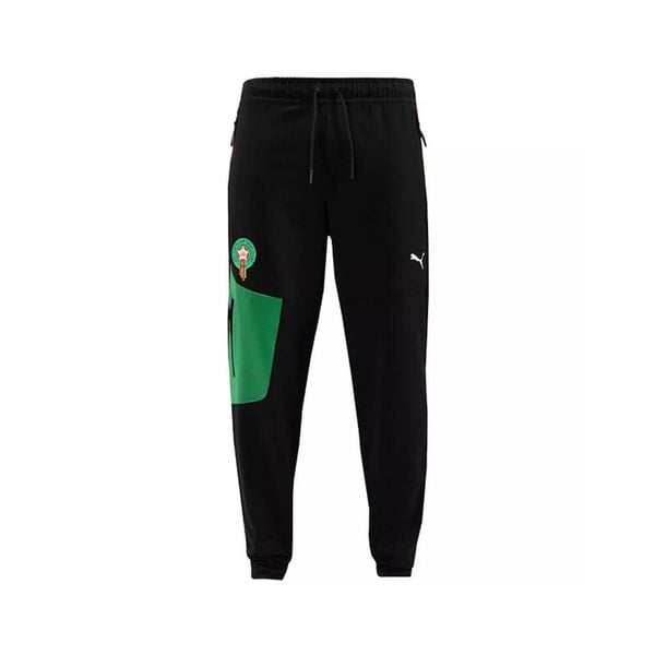 Spodnie dresowe Maroc 2024. Czarne spodnie sportowe męskie Puma, s, bez wzorów, z dresówki, do piłki nożnej. W wyprzedaży za 305.00 zł.