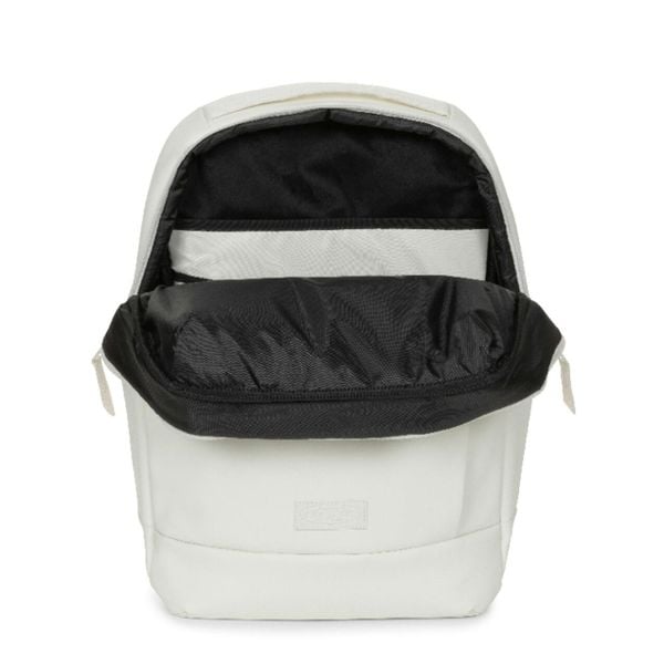 Plecak Eastpak Tecum F. Białe plecaki damskie Eastpak, bez wzorów, eleganckie. Za 468.00 zł.