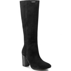 Kozaki PEPE JEANS - Dylan Boot PLS50214 Black 999. Czarne kozaki damskie Pepe Jeans, bez wzorów, z jeansu, przed kolano, bez obcasa, bez zapięcia. W wyprzedaży za 409.00 zł.
