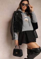 Szara Ocieplana Bluza z Ozdobnym Nadrukiem i Kapturem Hitee. Szare bluzy damskie Renee, l, z aplikacjami, z dzianiny, casualowe, bez ramiączek, z kapturem. Za 79.99 zł.