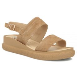 Skórzane sandały damskie na koturnie camel Filippo DS7746. Brązowe sandały damskie Filippo, bez wzorów, ze skóry, bez obcasa, na koturnie, bez zapięcia. Za 179.99 zł.