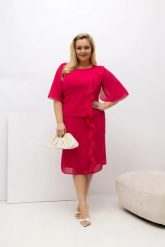 Amarantowa sukienka Estelle - zwiewna szyfonowa kreacja PLUS SIZE XXL OVERSIZE WIOSNA. Czerwone sukienki damskie Moda Size Plus Iwanek, na imprezę, na wiosnę, l, bez wzorów, z elastanu, eleganckie, z asymetrycznym kołnierzem, plus size, bez ramiączek, midi, asymetryczne. Za 379.90 zł.