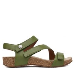 Sandały Josef Seibel. Zielone sandały damskie Josef Seibel, bez wzorów, bez obcasa, na płaskiej podeszwie, bez zapięcia. Za 399.99 zł.