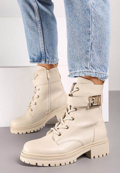 Beżowe Płaskie Botki w Stylu Workerów z Paskiem i Metaliczną Klamrą Saivone. Brązowe botki damskie Born2be, bez wzorów, z jeansu, eleganckie, bez obcasa, na płaskiej podeszwie, bez zapięcia. Za 149.99 zł.