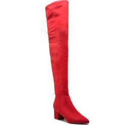 Muszkieterki STEVE MADDEN - Bolted Boot SM11000229-04001-009 Red. Czerwone kozaki damskie Steve Madden, bez wzorów, z materiału, bez obcasa, na obcasie, bez zapięcia. W wyprzedaży za 389.00 zł.