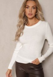 Biała Casualowy Sweter z Prążkowanego Materiału Zintra. Białe swetry nierozpinane damskie Renee, m, bez wzorów, z jeansu, casualowe, bez kołnierzyka, bez ramiączek. Za 69.99 zł.