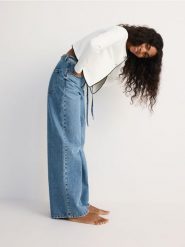 Jeansy wide leg z wiązaniem - niebieski. Niebieskie jeansy damskie Reserved, bez wzorów, z bawełny. W wyprzedaży za 119.99 zł.