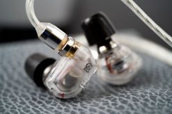 Campfire Audio Iris - Hybrydowe IEM Hi-Fi 1BA+1DD. Niebieskie słuchawki douszne Campfire Audio. Za 1,437.38 zł.