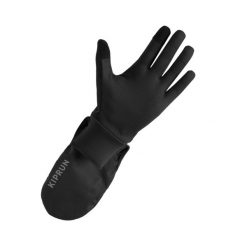 Rękawiczki do biegania Kiprun Evolutiv V2. Czarne rękawiczki męskie KIPRUN, bez wzorów, z materiału. Za 49.99 zł.