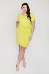 Limonkowa dresowa wiązana sukienka z trokami OVERSIZE PLUS SIZE wiosna lato. Czarne sukienki damskie Moda Size Plus Iwanek, na co dzień, na lato, plus size, bez wzorów, z bawełny, sportowe, bez kołnierzyka, plus size, bez ramiączek, oversize. W wyprzedaży za 119.90 zł.