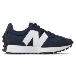 Buty do chodzenia męskie New Balance 327. Czerwone buty sportowe męskie New Balance, bez wzorów, z materiału, bez zapięcia, trekkingowe. Za 449.00 zł.