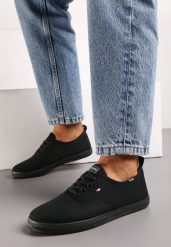 Czarne Tenisówki z Krótkim Sznurowaniem Blathema. Czarne trampki i tenisówki damskie Born2be, bez wzorów, bez zapięcia. Za 34.99 zł.