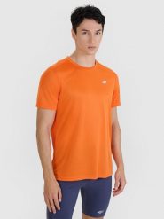 4F Koszulka do biegania regular szybkoschnąca męska - pomarańczowa M. Brązowe t-shirty męskie 4F, m, bez wzorów, z dzianiny, bez kołnierzyka, bez ramiączek. W wyprzedaży za 79.99 zł.