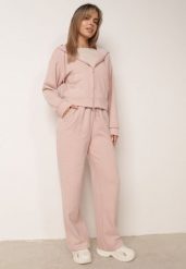 Różowy Klasyczny Komplet Dresowy Spodnie i Rozsuwana Bluza z Kapturem Minerena. Czerwone bluzy damskie Born2be, l, bez wzorów, z dresówki, eleganckie, bez ramiączek, z kapturem. Za 179.99 zł.