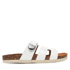 Klapki Lasocki. Białe klapki damskie Lasocki, bez wzorów, bez obcasa, bez zapięcia. Za 139.99 zł.