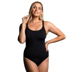 Strój z zakrytymi plecami FUNKITA Still Black - Locked In Lucy. Czarne stroje kąpielowe damskie Funkita, l, bez wzorów, z elastanu. Za 249.00 zł.
