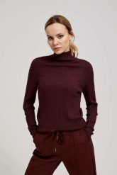 Cienki sweter z golfem kasztanowy. Brązowe swetry nierozpinane damskie MOODO, l, bez wzorów, z poliamidu, bez kołnierzyka, bez ramiączek. W wyprzedaży za 43.99 zł.