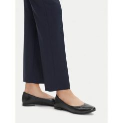 Baleriny Lasocki. Czarne balerinki damskie Lasocki, bez wzorów, bez obcasa, bez zapięcia. Za 149.99 zł.