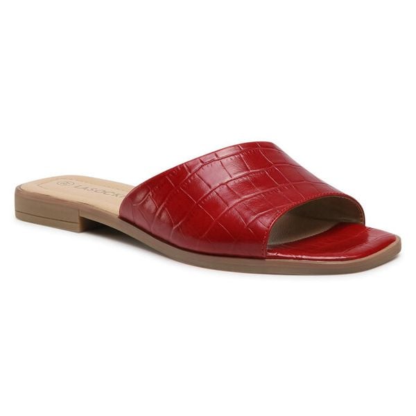 Klapki Lasocki. Czerwone klapki damskie Lasocki, bez wzorów, bez obcasa, bez zapięcia. Za 57.99 zł.