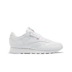 Buty sneakersy sportowe damskie Reebok Classic Leather. Białe obuwie sportowe damskie Reebok, bez wzorów, ze skóry, bez zapięcia, trekkingowe, Reebok Classic. W wyprzedaży za 258.00 zł.