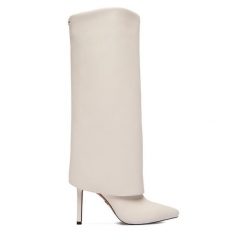 Kozaki Nine West. Kozaki damskie Nine West, bez wzorów, bez obcasa, na szpilce, bez zapięcia. Za 359.99 zł.