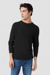 GUESS Czarny sweter męski Davin Cn Ls. Czarne swetry męskie Guess, l, z aplikacjami, z bawełny, eleganckie, bez kołnierzyka, bez ramiączek. W wyprzedaży za 322.99 zł.