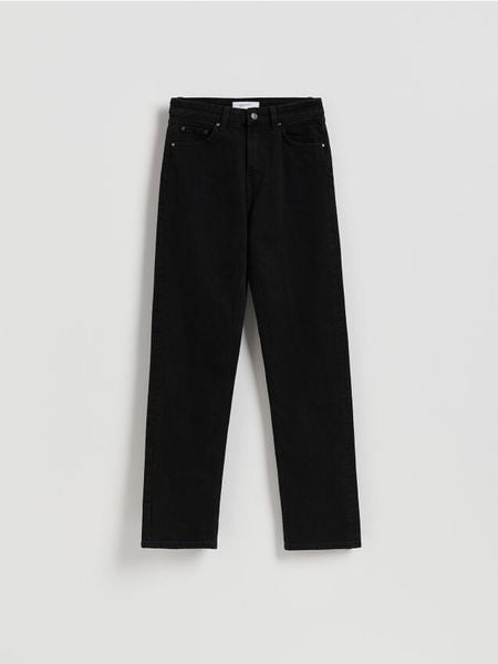 Jeansy straight - czarny. Czarne jeansy damskie Reserved, bez wzorów, z denimu. W wyprzedaży za 35.99 zł.