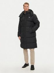 Calvin Klein Jeans Płaszcz zimowy Essentials J30J326109 Czarny Regular Fit. Czarne płaszcze męskie Calvin Klein Jeans, na zimę, l, bez wzorów, z jeansu, bez kołnierzyka, bez kaptura. Za 909.99 zł.