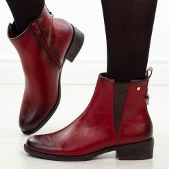 Czerwone płaskie botki damskie M.Daszyński Sa198-30. Czerwone botki damskie M.Daszyński, na jesień, bez wzorów, z materiału, eleganckie, bez obcasa, na obcasie, bez zapięcia. Za 199.00 zł.