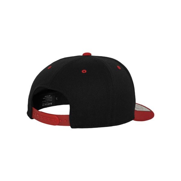 Czapka Flexfit 110. Czarne czapki damskie FLEXFIT, bez wzorów, z poliakrylu, eleganckie. Za 97.10 zł.