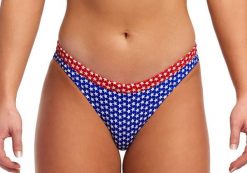 Bikini - dół od bikini Funkita Hipster Brief Starlight. Niebieskie stroje kąpielowe damskie Funkita, m, bez wzorów, z elastanu. Za 90.30 zł.