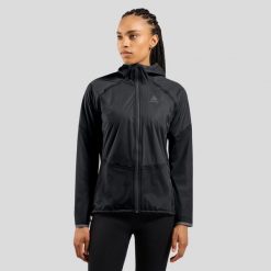 Kurtka przeciwdeszczowa Odlo Jacket DUAL DRY WATERPROOF INSULATED. Czarne kurtki sportowe damskie ODLO, na zimę, l, bez wzorów, z elastanu, bez ramiączek, z kapturem, do biegania. Za 1,699.99 zł.