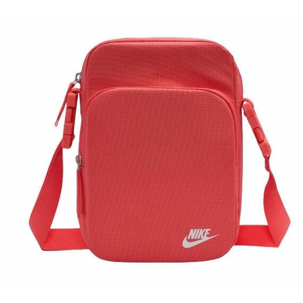 Saszetka na ramię Nike Nk Heritage Crossbody. Czerwone saszetki i nerki męskie Nike, bez wzorów. Za 110.99 zł.