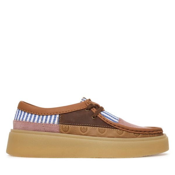 Półbuty Clarks. Półbuty damskie Clarks, bez wzorów, bez obcasa, na płaskiej podeszwie, bez zapięcia. Za 369.99 zł.