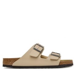 Klapki Birkenstock. Brązowe klapki męskie Birkenstock, bez wzorów, bez zapięcia. Za 399.99 zł.
