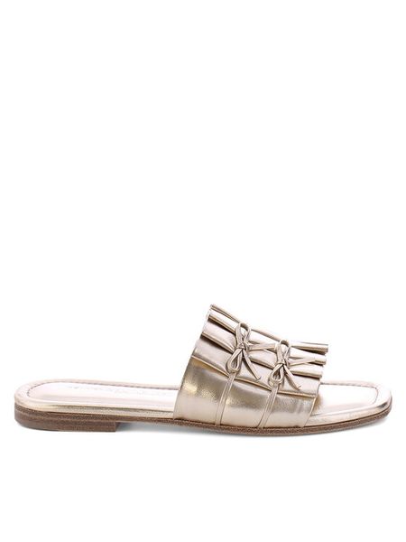 Kennel & Schmenger Klapki Holly 51-93660.219 Złoty. Żółte klapki damskie Kennel + Schmenger, bez wzorów, ze skóry, bez obcasa, bez zapięcia. Za 649.99 zł.