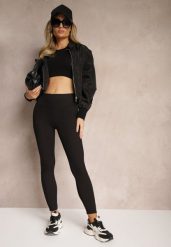 Czarne Prążkowane Legginsy High Waist Irillia. Czarne legginsy damskie Renee, bez wzorów, z jeansu. Za 14.99 zł.