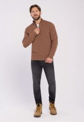 Sweter ze stójką S-JOIN. Białe swetry męskie Volcano, m, bez wzorów, z materiału, klasyczne, bez kołnierzyka, bez ramiączek. Za 179.99 zł.