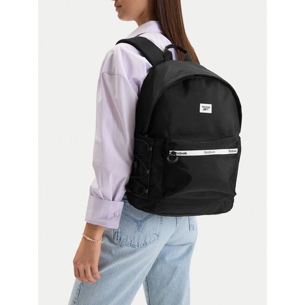 Plecak Reebok. Czarne plecaki męskie Reebok, bez wzorów, sportowe. Za 99.99 zł.