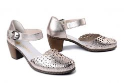 RIEKER 40902-90 silver/platinum, czółenka damskie. Żółte czółenka damskie Rieker, na lato, bez wzorów, bez obcasa, bez zapięcia. Za 239.92 zł.